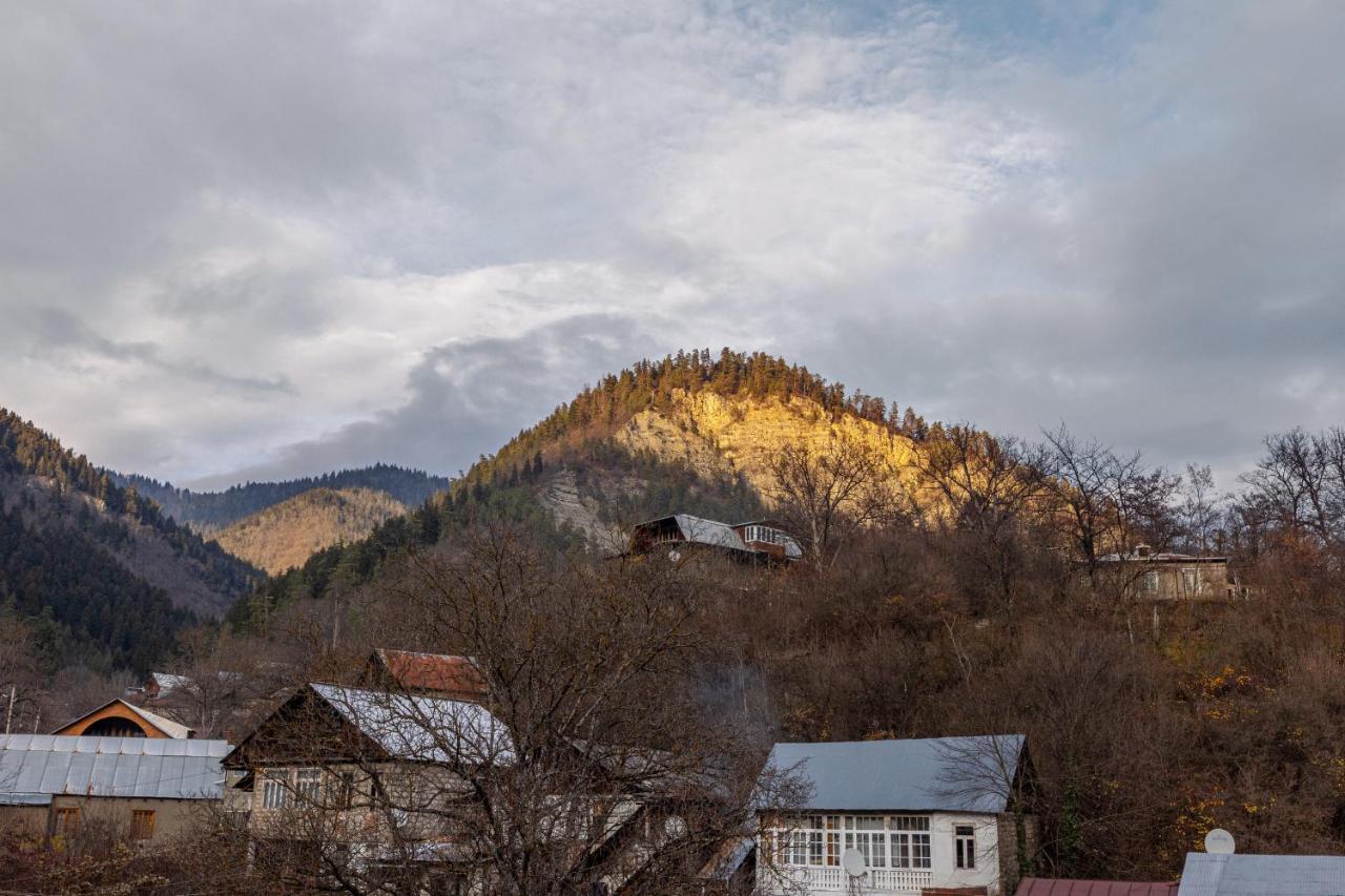 10 Keys Boutique Hotel Borjomi Exterior foto